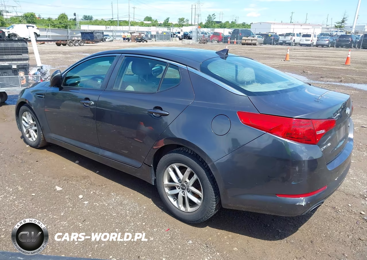 2011 Kia Optima Lx VIN:KNAGM4A75B5119588 - 3