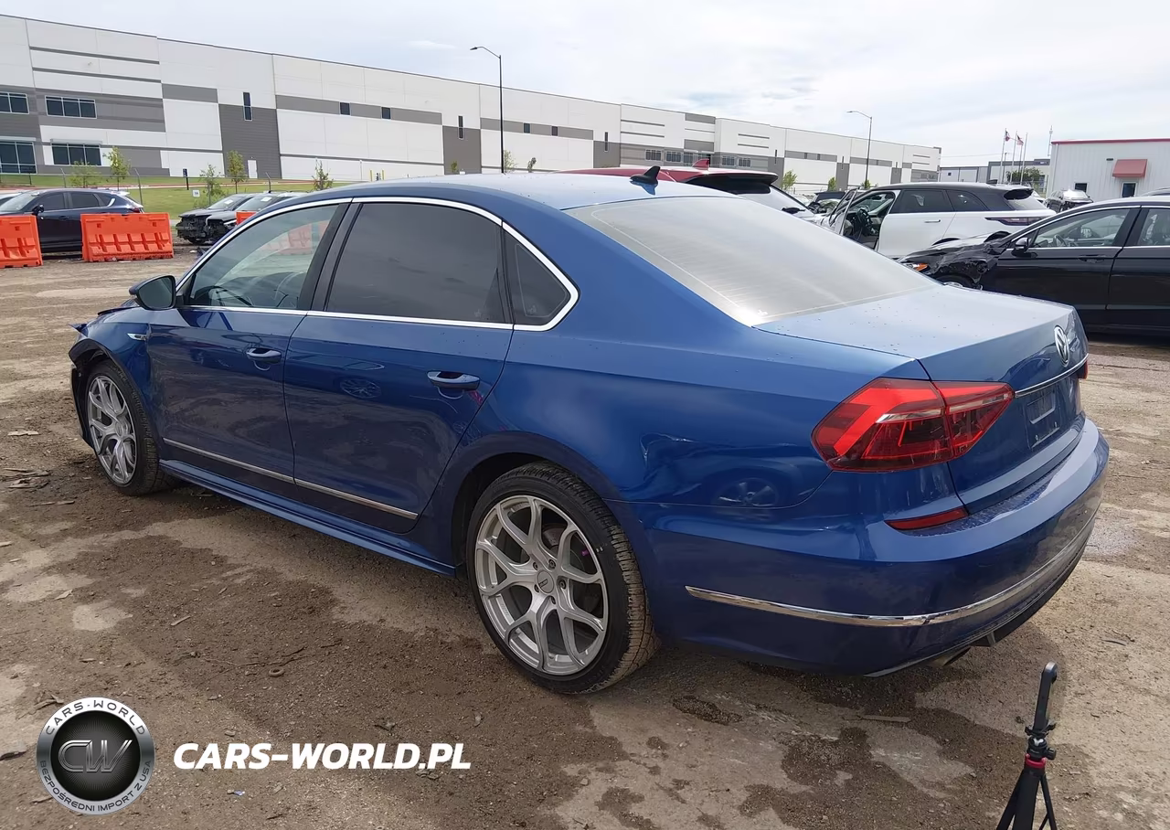2017 Volkswagen Passat 1.8T R-Line VIN:1VWDT7A39HC006820 - 3
