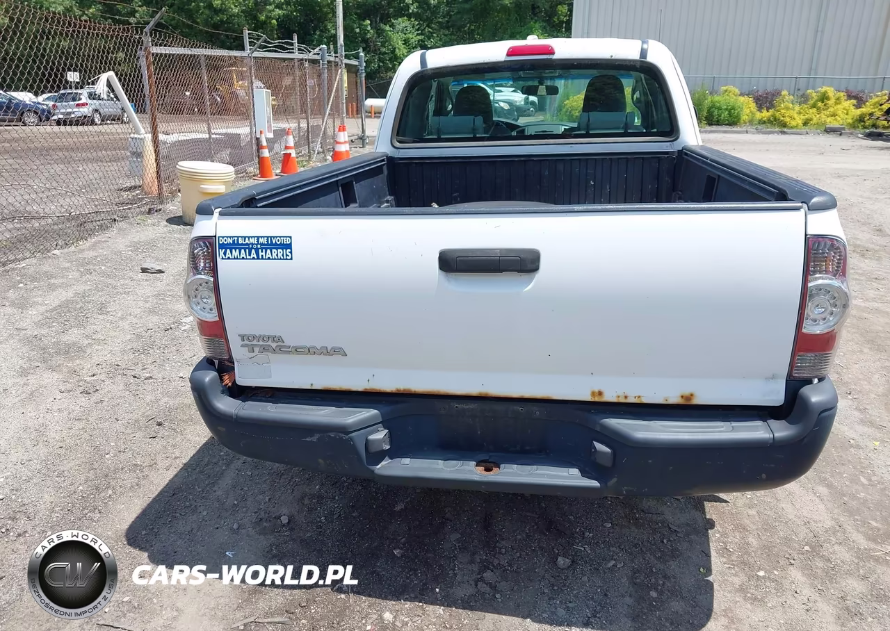 2010 Toyota Tacoma VIN:5TETX4CN6AZ708780 - 16