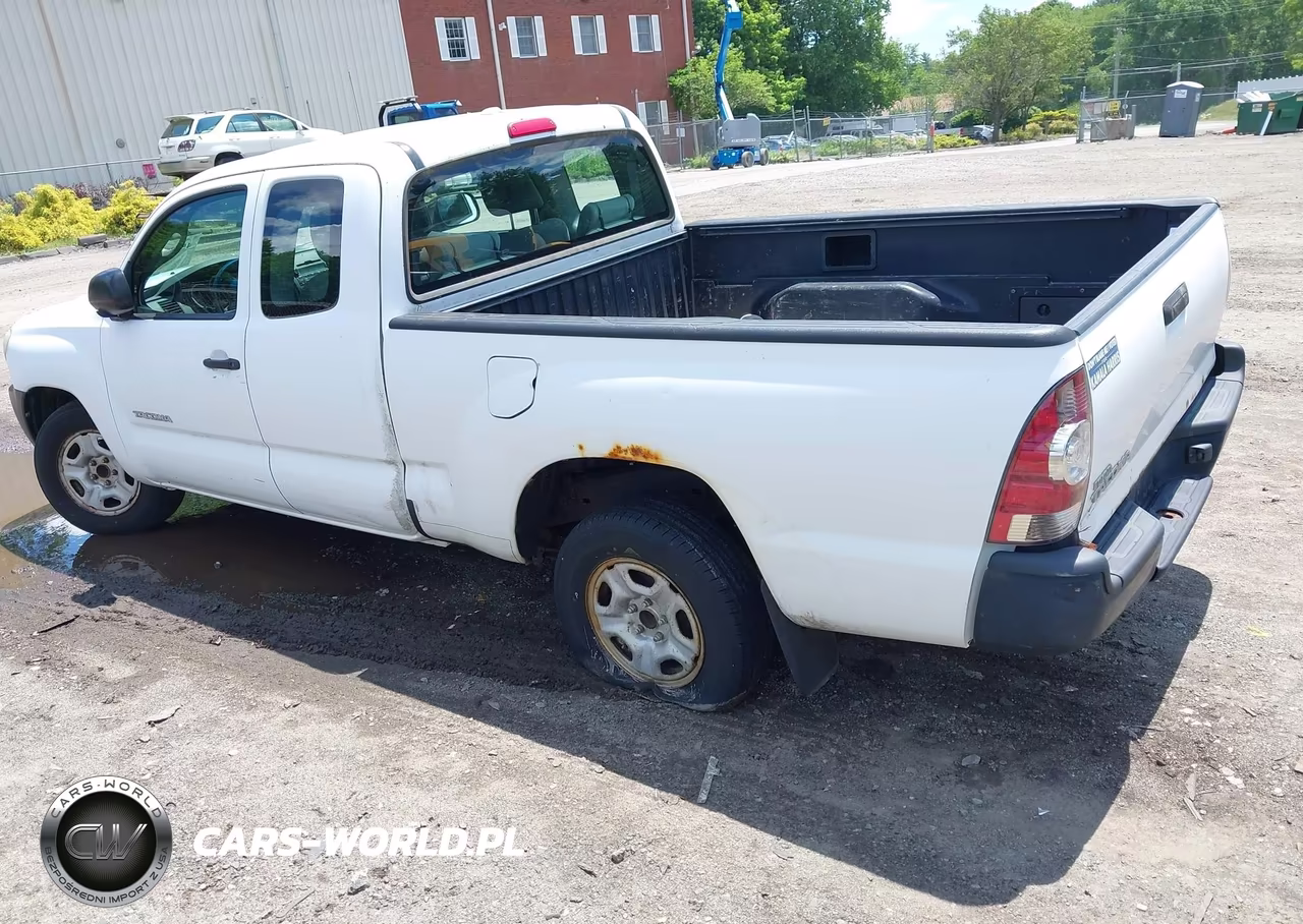 2010 Toyota Tacoma VIN:5TETX4CN6AZ708780 - 3