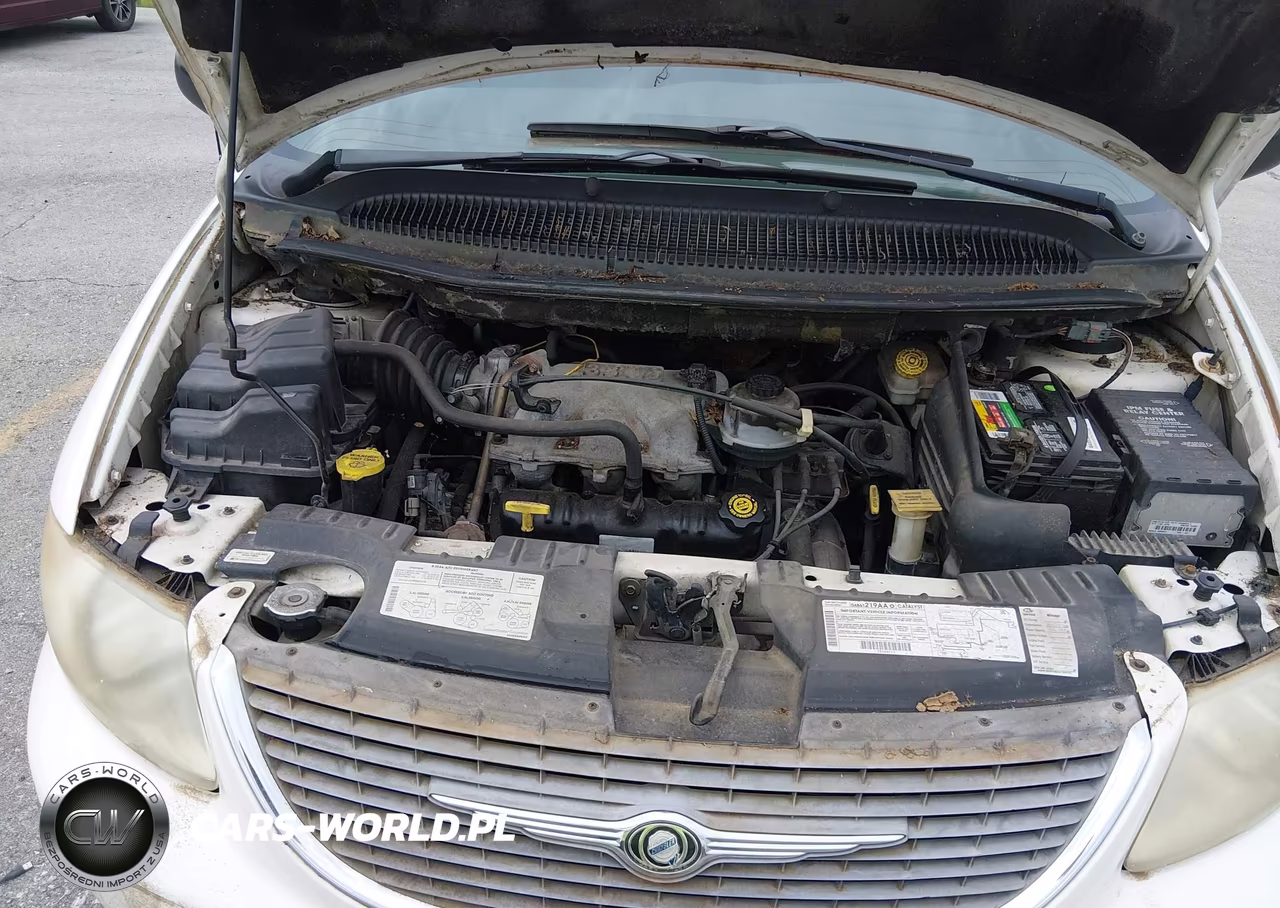 2001 Chrysler Town & Country Limited VIN:2C8GP64L81R184739 - 10