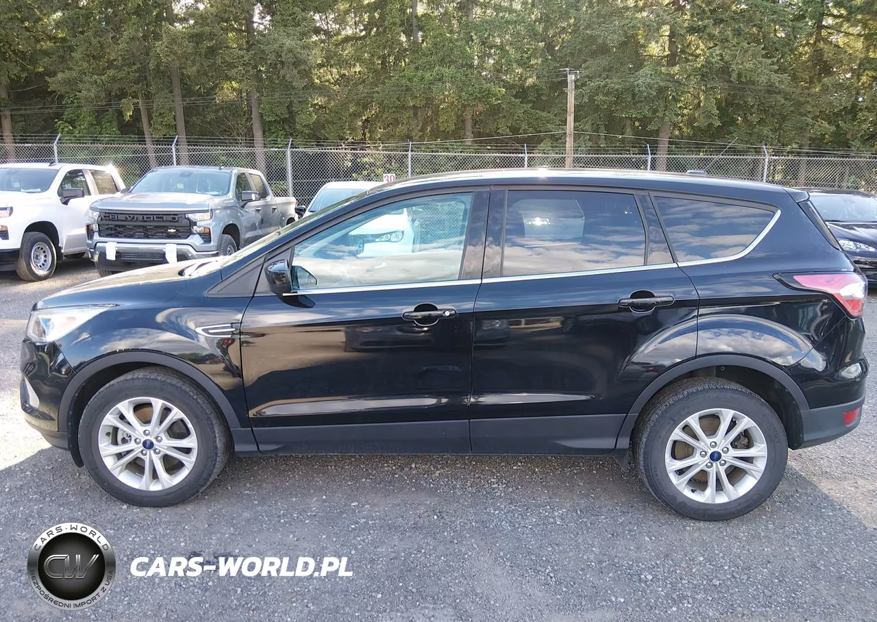 2017 Ford Escape Se VIN:1FMCU9GD1HUE50335 - 14