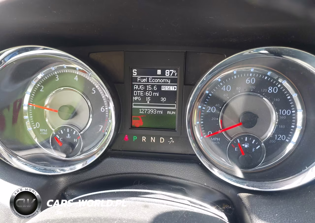 2015 Chrysler Town & Country Touring-L VIN:2C4RC1CG6FR525544 - 7