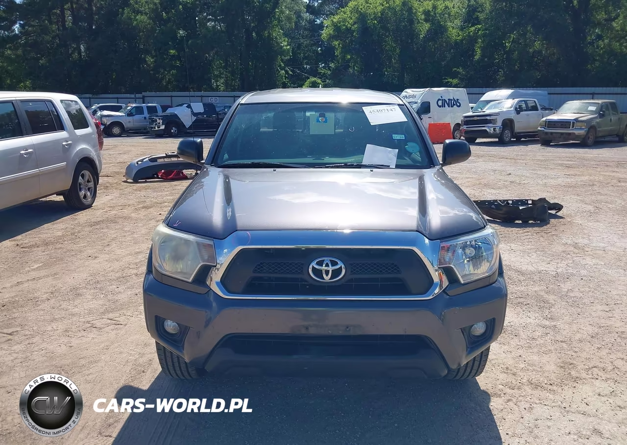 2015 Toyota Tacoma Base V6 VIN:5TFMU4FN8FX036163 - 13