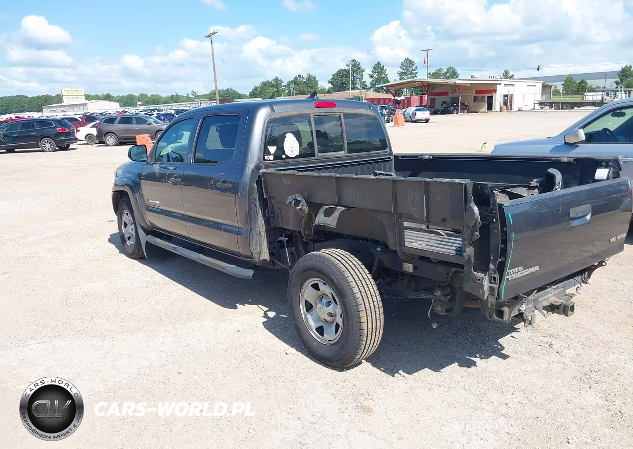 2015 Toyota Tacoma Base V6 VIN:5TFMU4FN8FX036163 - 3