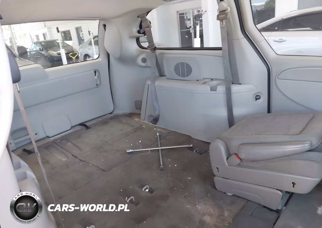 2006 Dodge Grand Caravan Sxt VIN:2D4GP44L86R641596 - 8