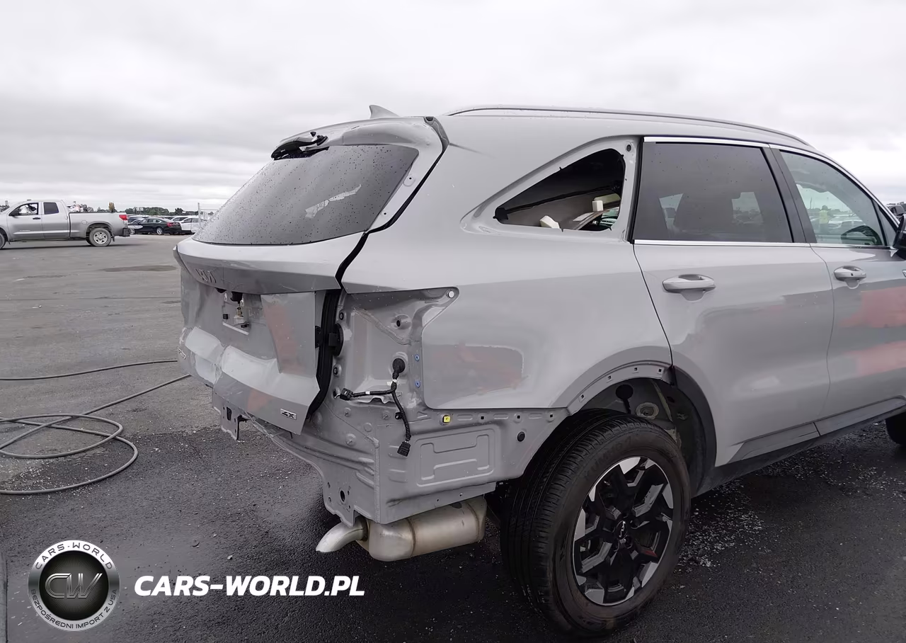 2025 Kia Sorento S VIN:5XYRLDJC6SG401905 - 18