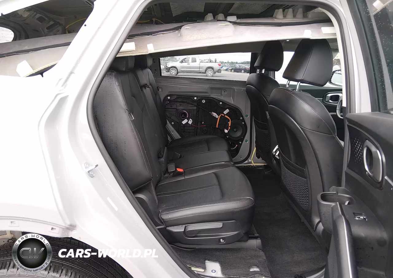 2025 Kia Sorento S VIN:5XYRLDJC6SG401905 - 8