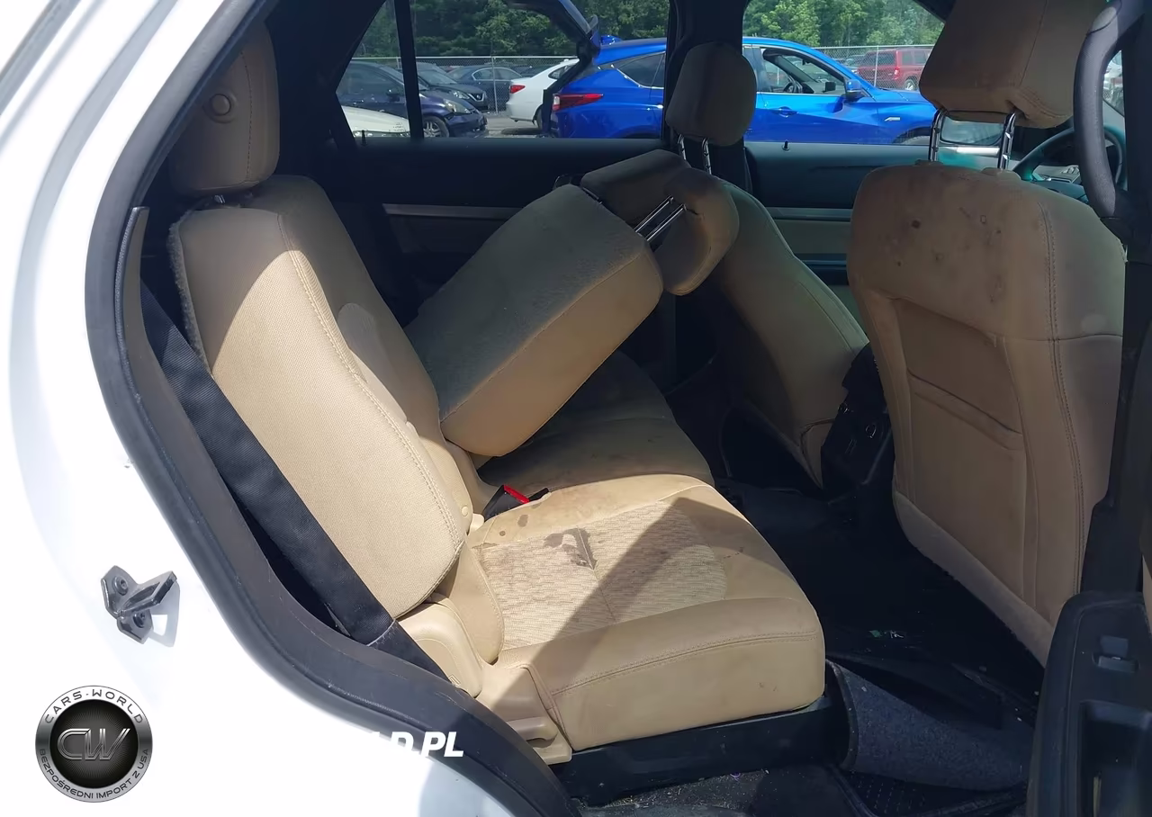2016 Ford Explorer VIN:1FM5K8BH2GGC00375 - 8