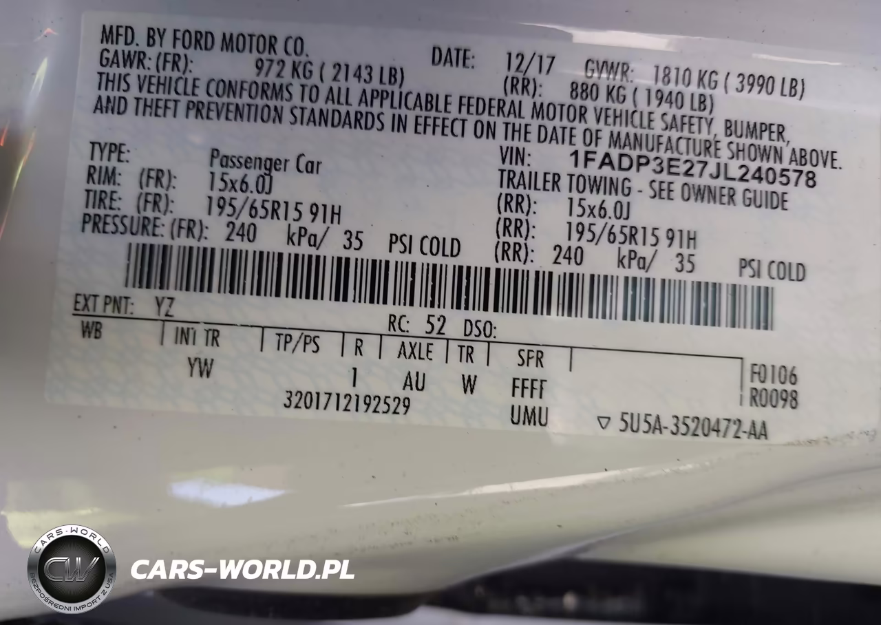 2018 Ford Focus S VIN:1FADP3E27JL240578 - 9