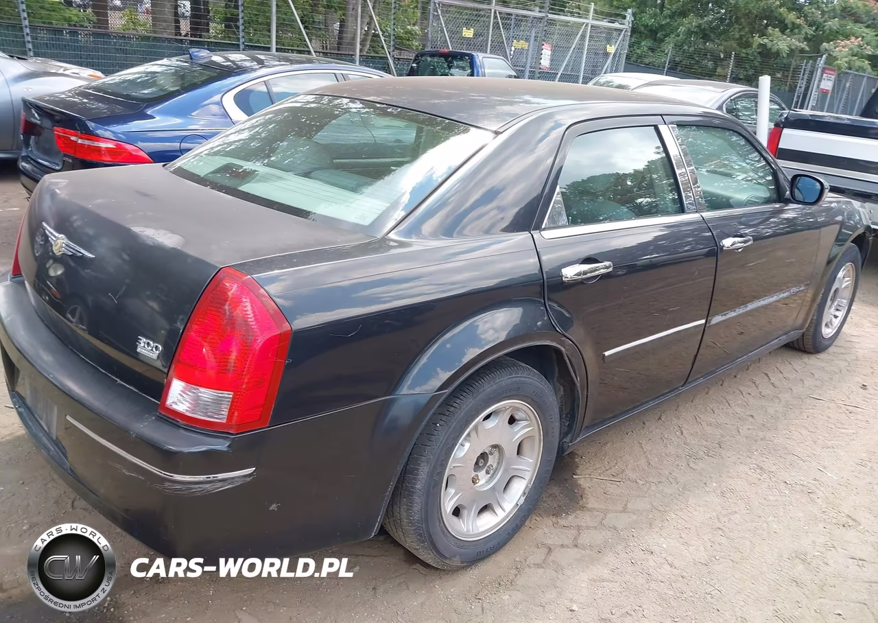 2006 Chrysler 300 Touring VIN:2C3KA53G56H360594 - 4