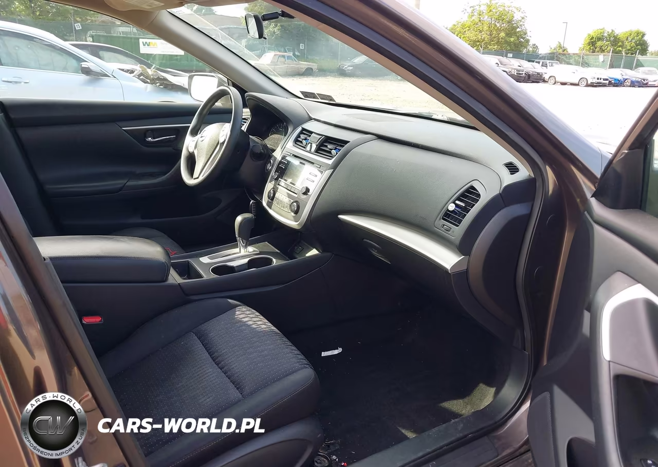 2016 Nissan Altima 2.5 S VIN:1N4AL3AP6GN392896 - 5