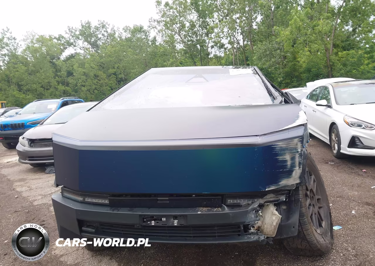 2024 Tesla Cybertruck All-Wheel Drive VIN:7G2CEHED4RA028644 - 10