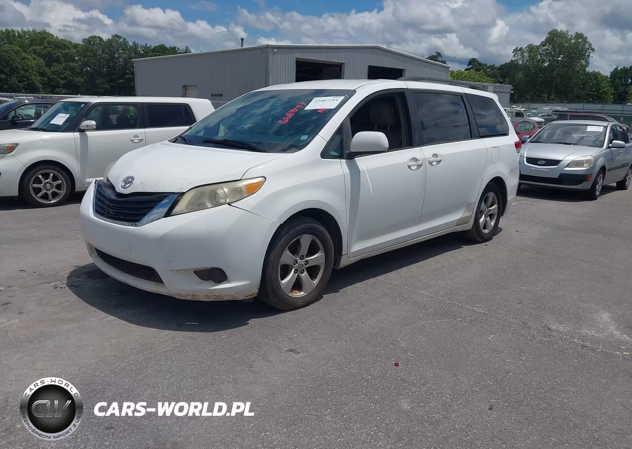 2011 Toyota Sienna Le V6 VIN:5TDKK3DC2BS066347 - 2