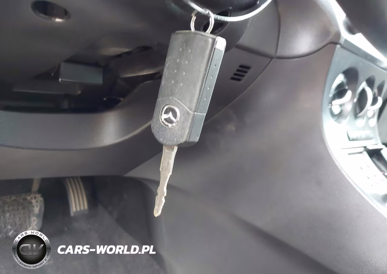 2012 Mazda Mazda3 I Grand Touring VIN:JM1BL1M82C1662330 - 11