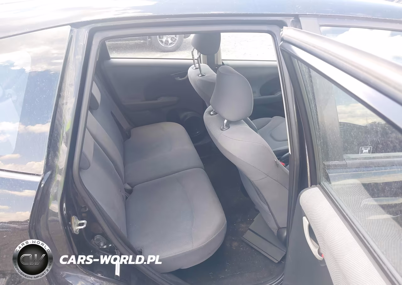 2013 Honda Fit VIN:JHMGE8G38DC012141 - 8