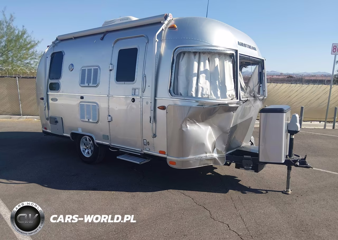 2017 Airstream Flying Cloud