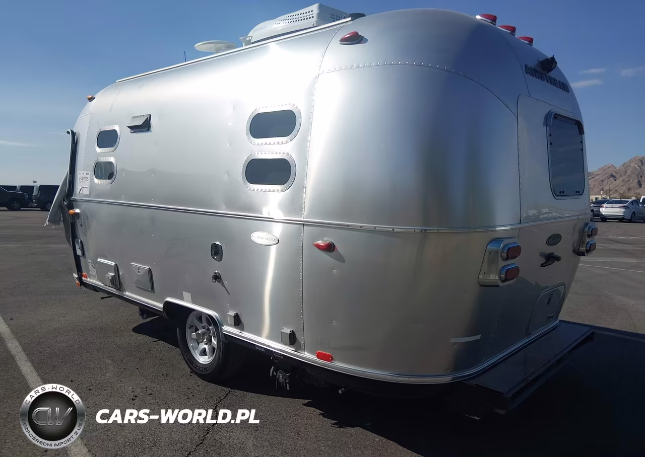 2017 Airstream Flying Cloud VIN:1STC9AA10HJ538771 - 3