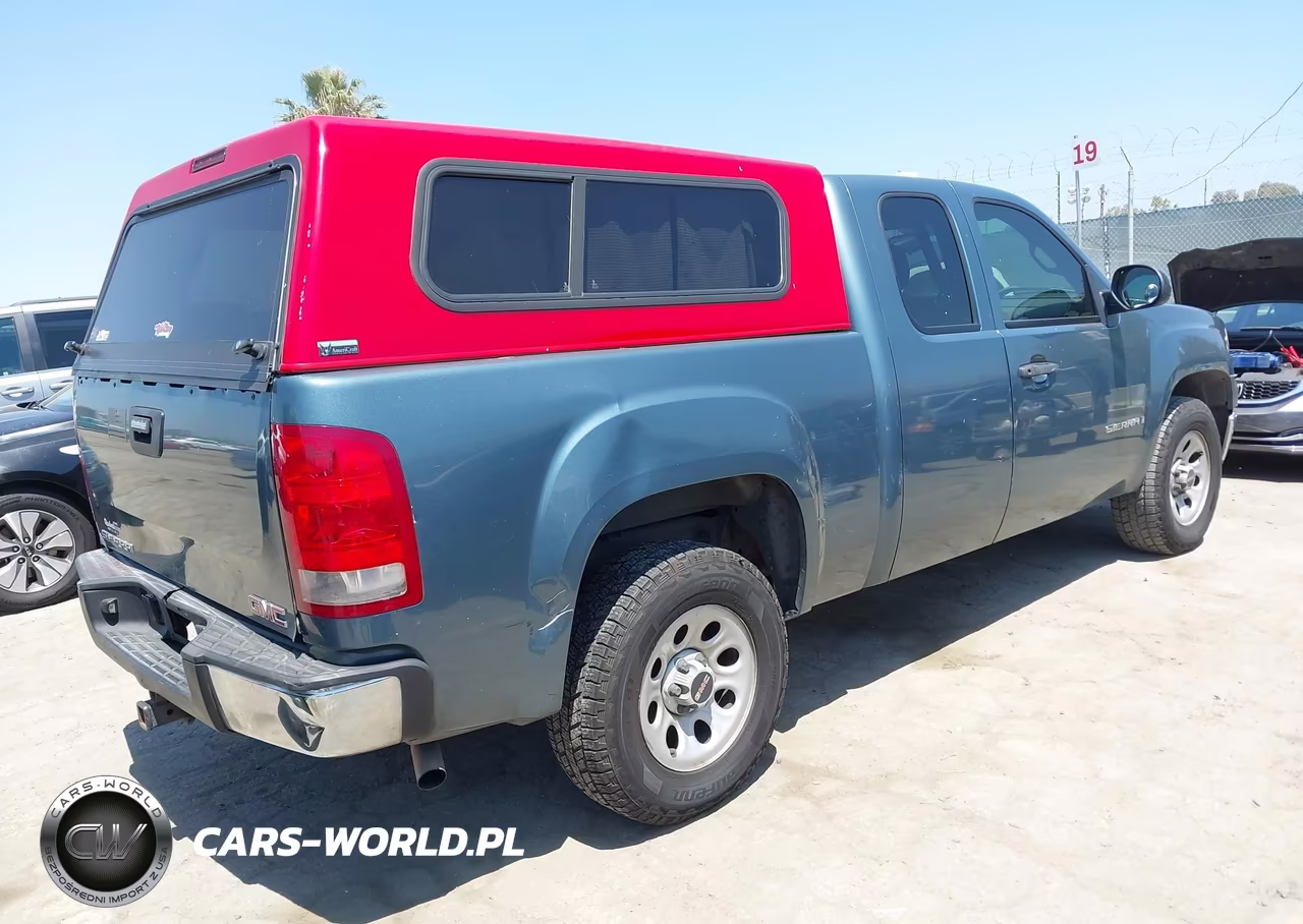 2007 GMC Sierra 1500 Work Truck VIN:1GTEC19C07Z581635 - 4