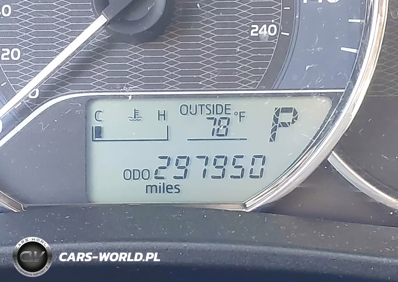 2015 Toyota Corolla Le VIN:2T1BURHE6FC431829 - 15