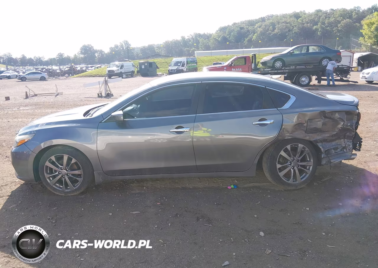 2018 Nissan Altima 2.5 Sr VIN:1N4AL3AP2JC211733 - 14