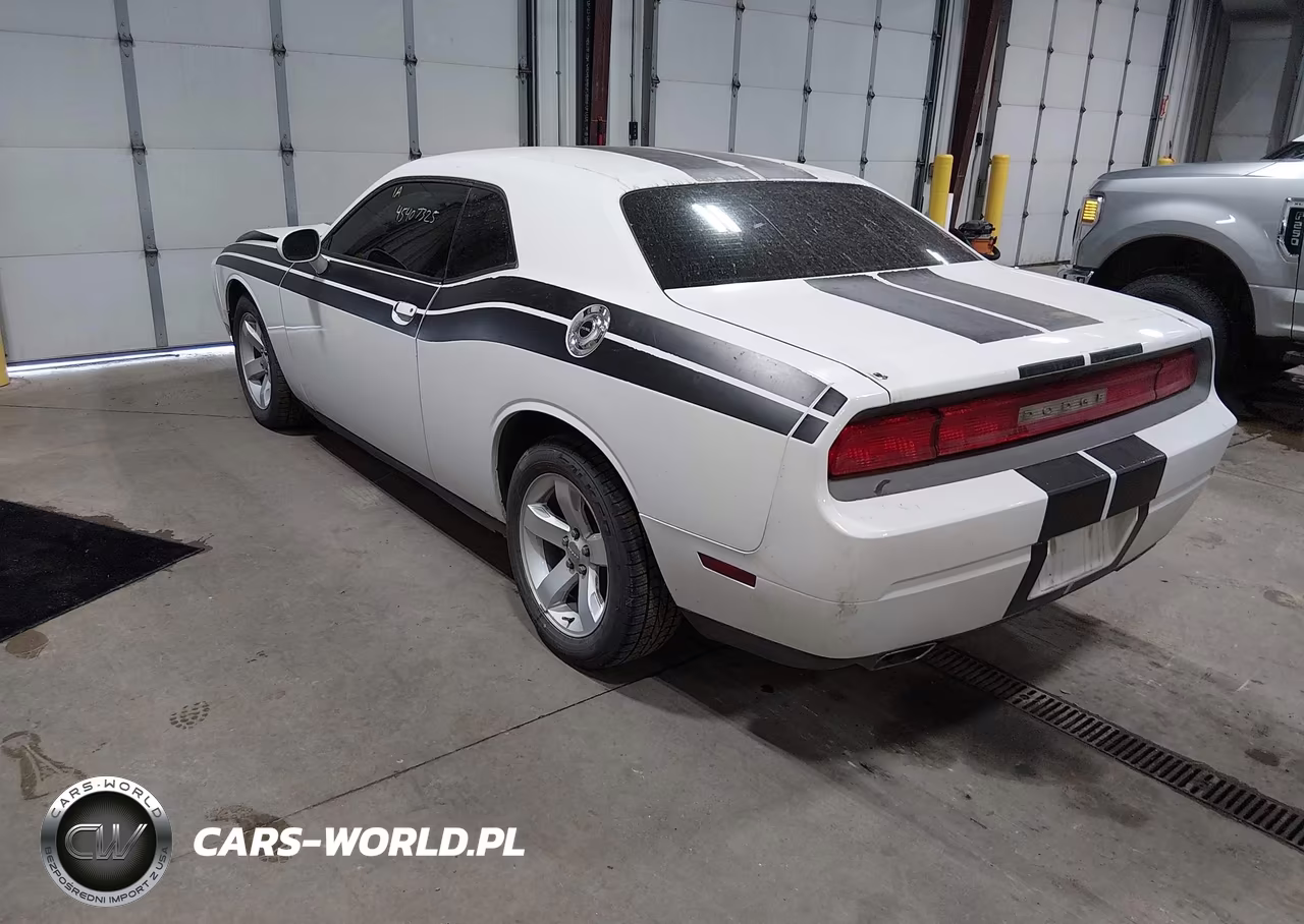 2013 Dodge Challenger Sxt VIN:2C3CDYAG1DH648853 - 3