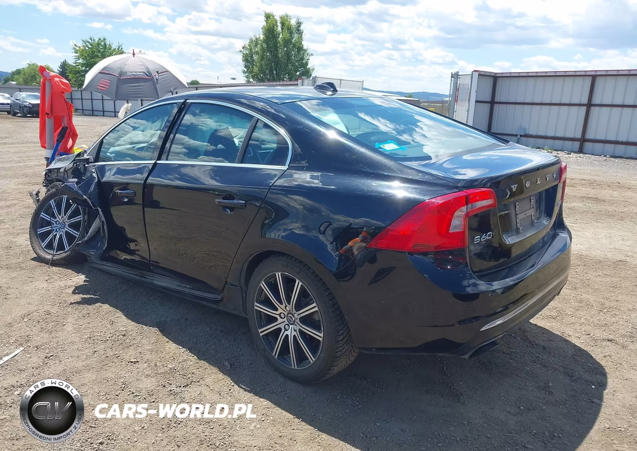 2016 Volvo S60 Inscription T5 Drive-E Premier VIN:LYV402FK3GB092952 - 3