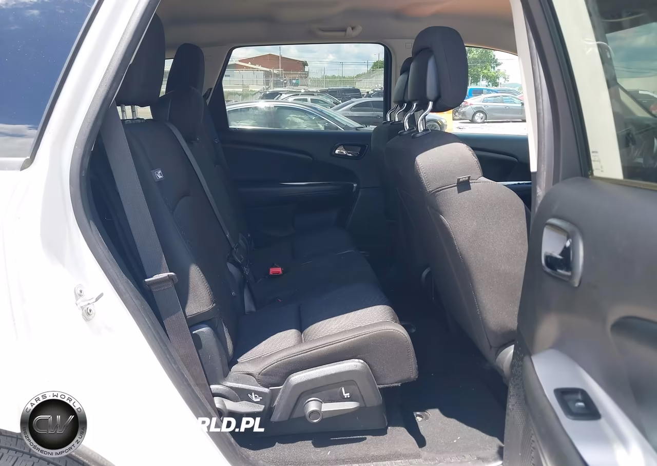 2018 Dodge Journey Se VIN:3C4PDCAB7JT189058 - 8