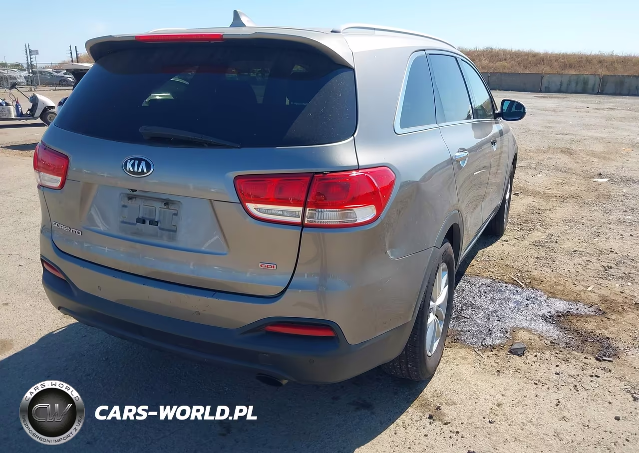 2016 Kia Sorento 2.4L Lx VIN:5XYPGDA38GG026344 - 4