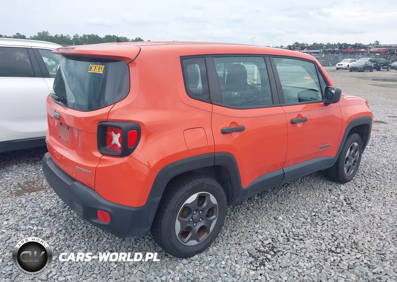 2015 Jeep Renegade Sport VIN:ZACCJBAT4FPB31062 - 4