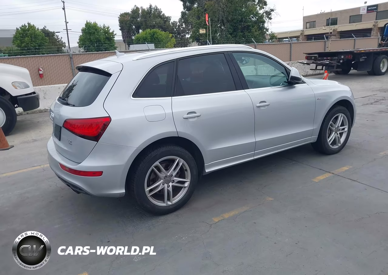 2013 Audi Q5 3.0T Premium Plus VIN:WA1WGAFP2DA070156 - 4
