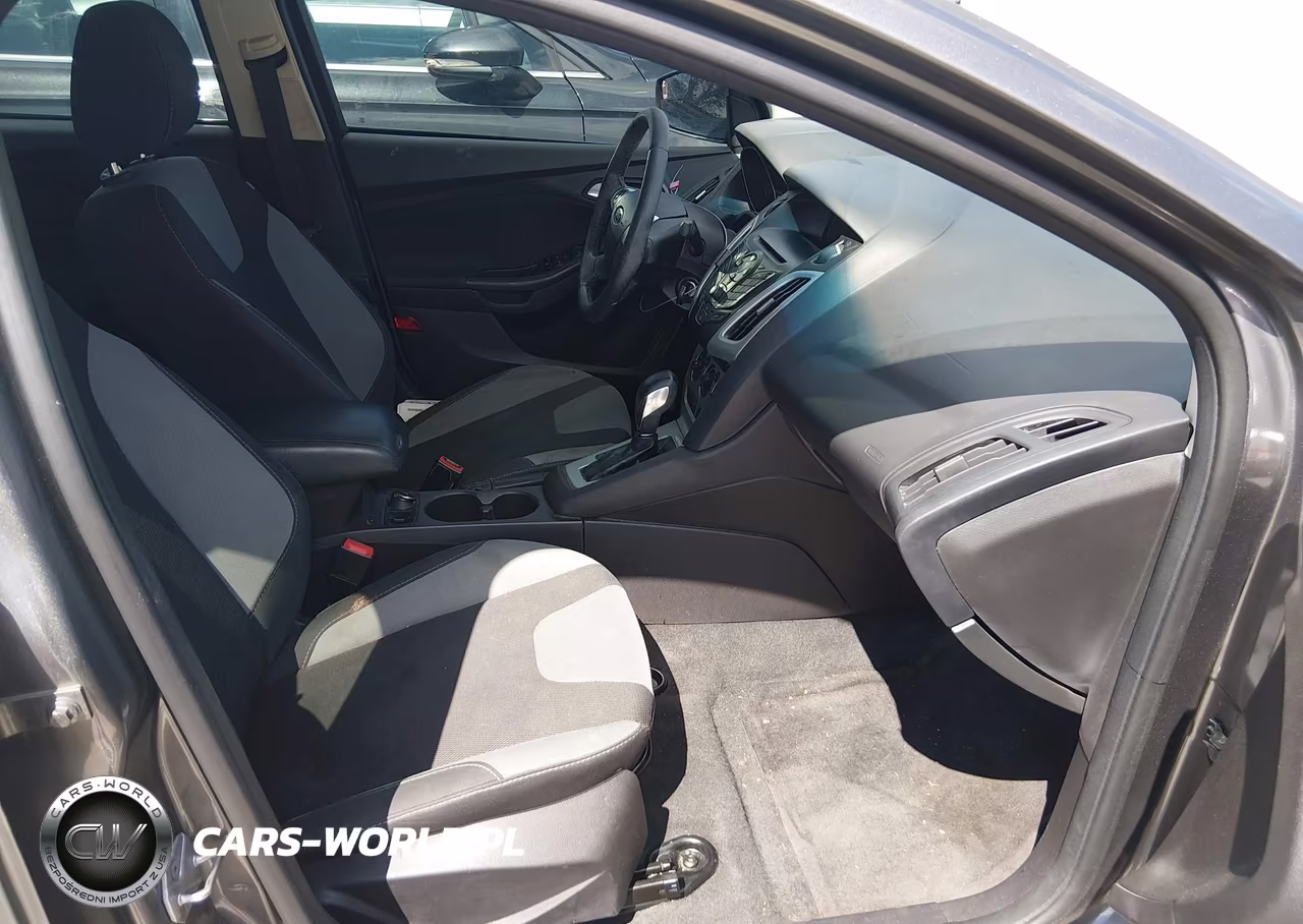 2014 Ford Focus Se VIN:1FADP3F25EL111114 - 5