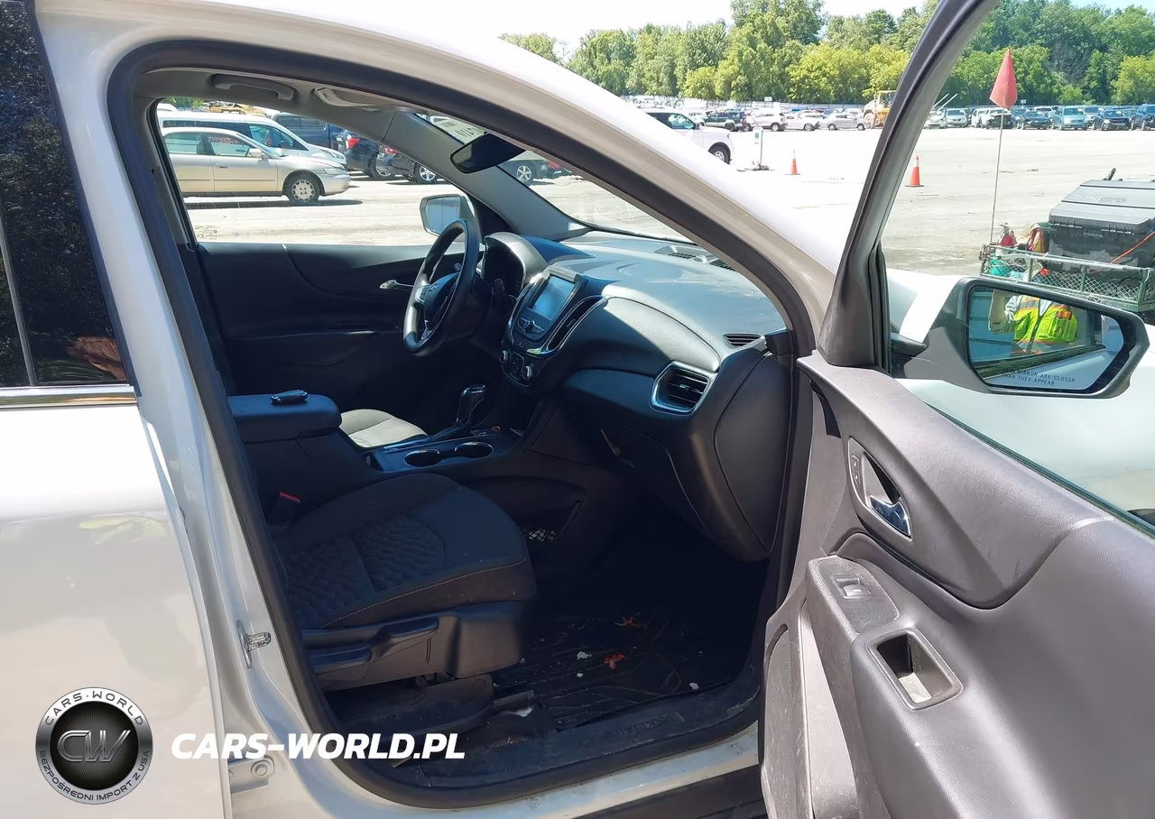 2018 Chevrolet Equinox Lt VIN:3GNAXJEV6JS530906 - 5