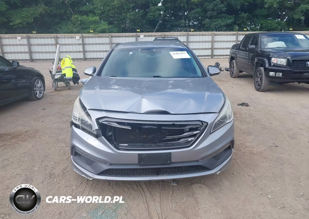 2015 Hyundai Sonata Sport VIN:5NPE34AF7FH246238 - 11