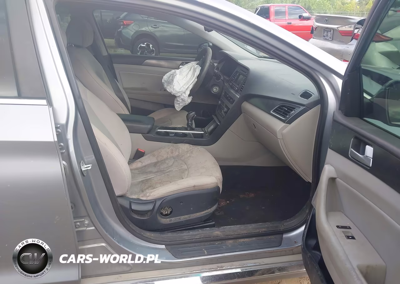2015 Hyundai Sonata Sport VIN:5NPE34AF7FH246238 - 5