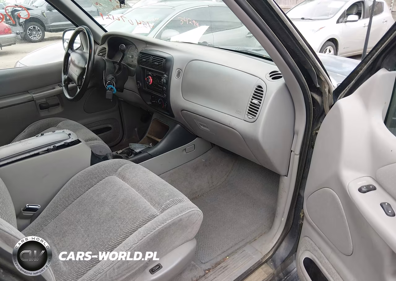 1997 Ford Explorer Eddie Bauer-Limited-Xlt VIN:1FMDU35P0VUA98858 - 5