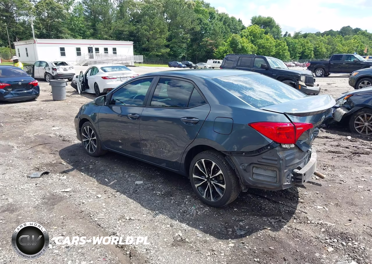 2018 Toyota Corolla Se VIN:5YFBURHE9JP791816 - 3