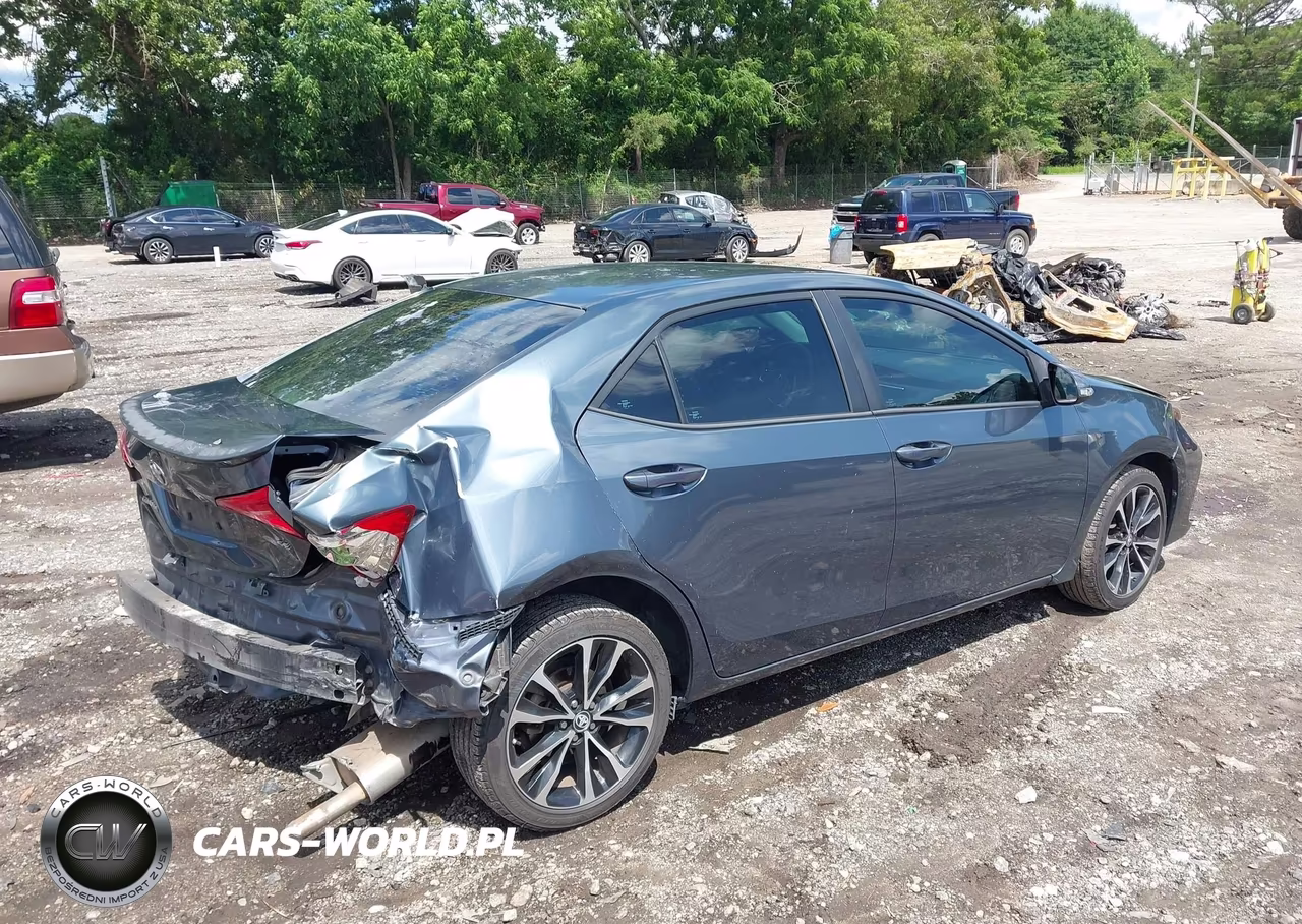 2018 Toyota Corolla Se VIN:5YFBURHE9JP791816 - 4