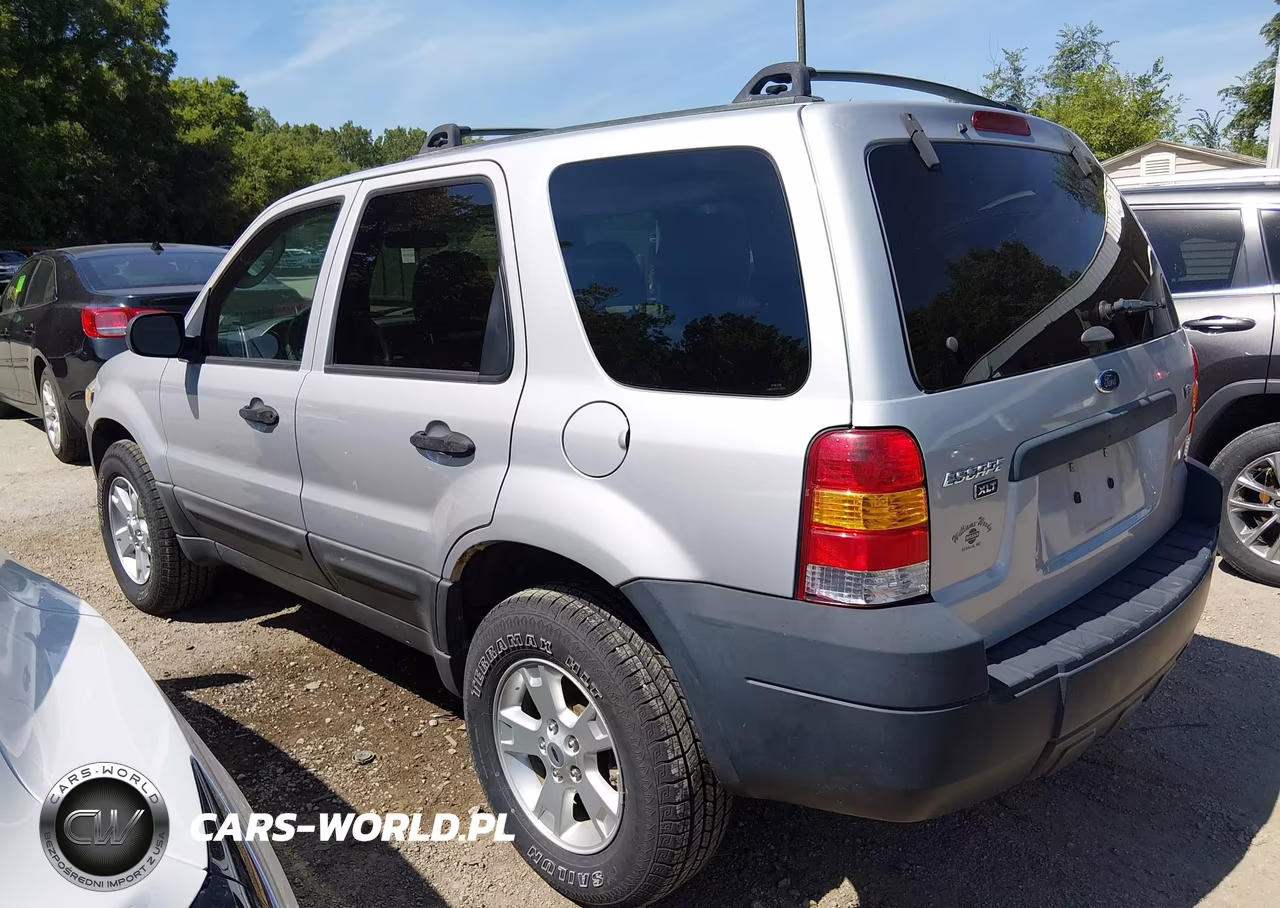2005 Ford Escape Xlt VIN:1FMYU931X5KD62215 - 3