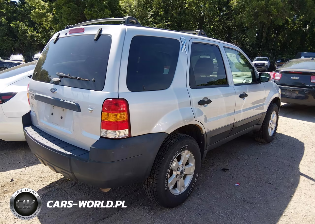 2005 Ford Escape Xlt VIN:1FMYU931X5KD62215 - 4
