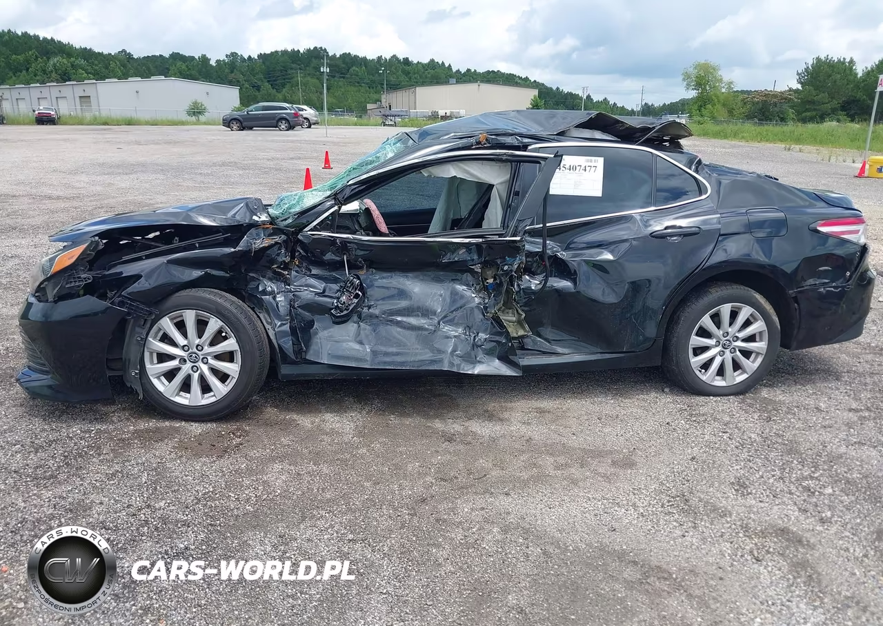 2020 Toyota Camry Le VIN:4T1C11AK1LU903802 - 6