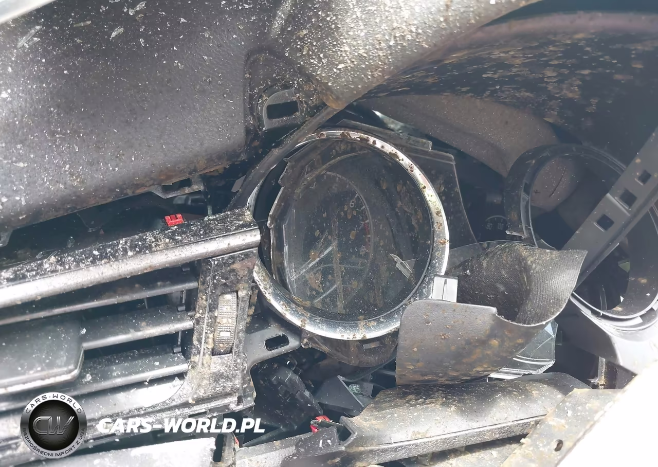 2020 Toyota Camry Le VIN:4T1C11AK1LU903802 - 7