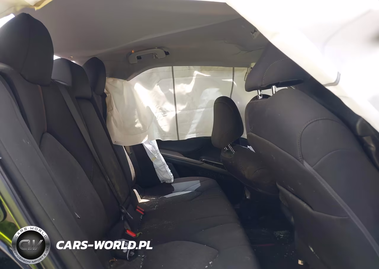 2020 Toyota Camry Le VIN:4T1C11AK1LU903802 - 8