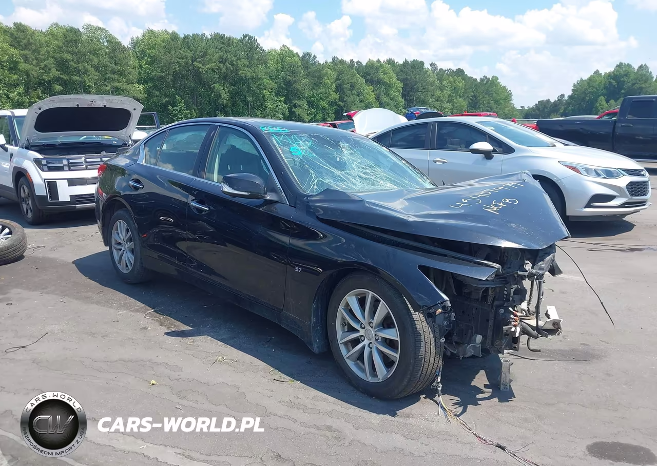 2015 Infiniti Q50 Premium