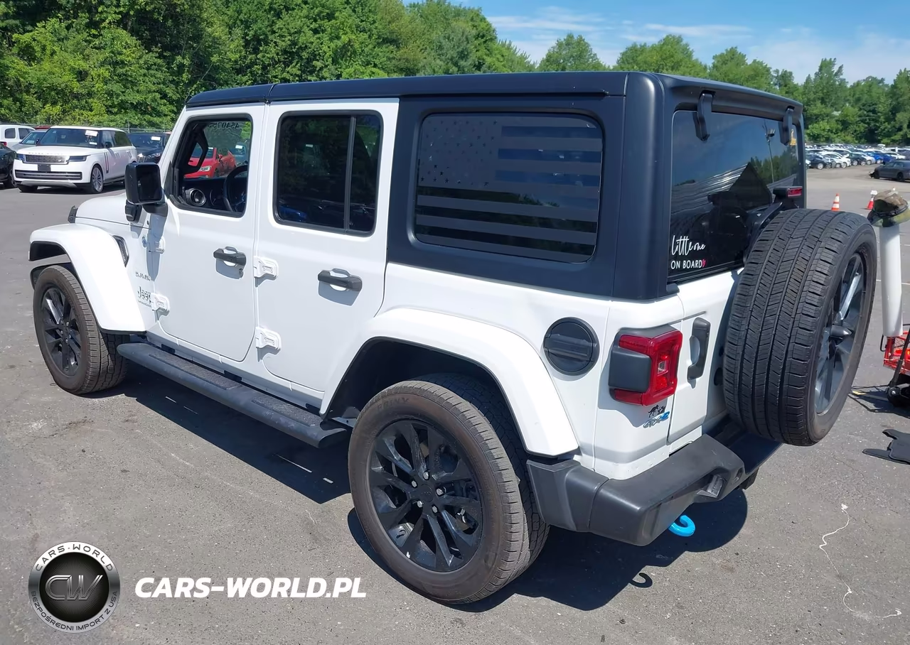 2023 Jeep Wrangler 4Xe Sahara 4X4 VIN:1C4JJXP64PW630406 - 3