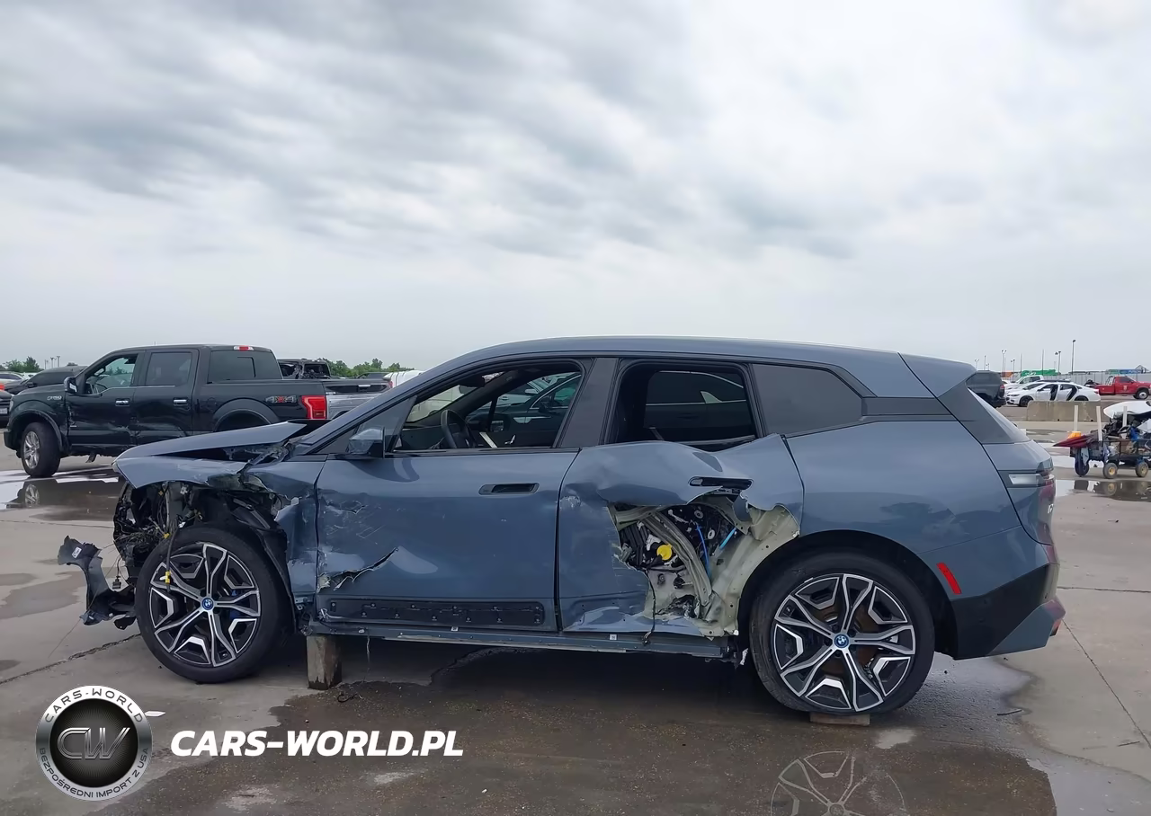 2025 BMW Ix xDrive50 VIN:WB523CF0XSCT46417 - 14