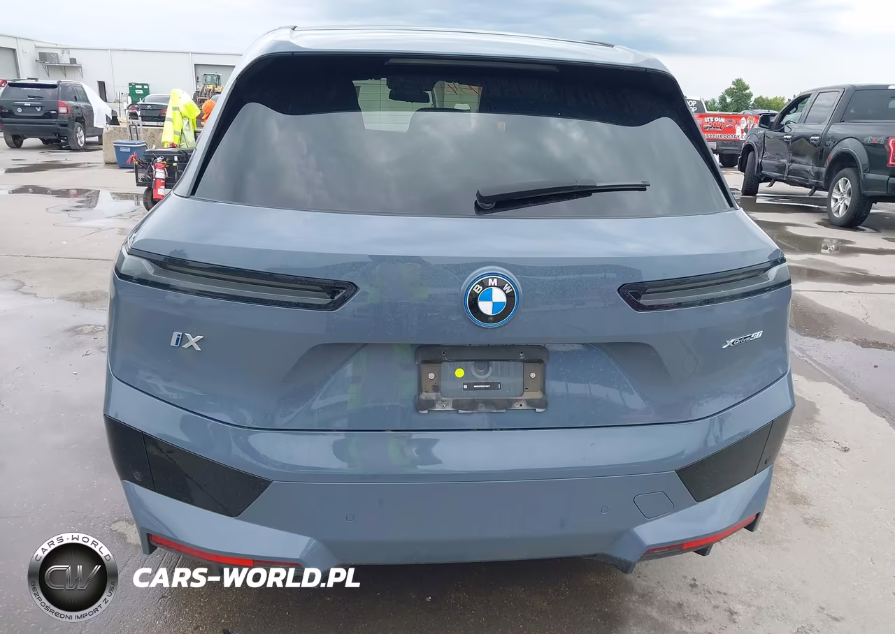 2025 BMW Ix xDrive50 VIN:WB523CF0XSCT46417 - 16
