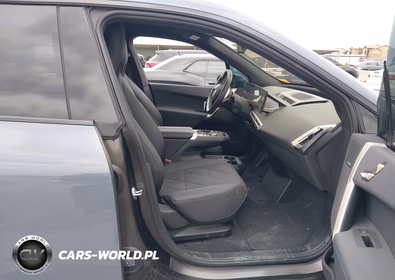 2025 BMW Ix xDrive50 VIN:WB523CF0XSCT46417 - 5