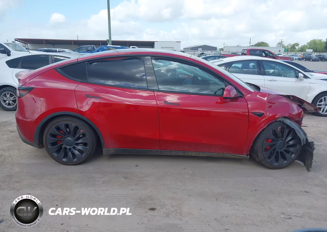 2020 Tesla Model Y VIN:5YJYGDEF9LF039680 - 14