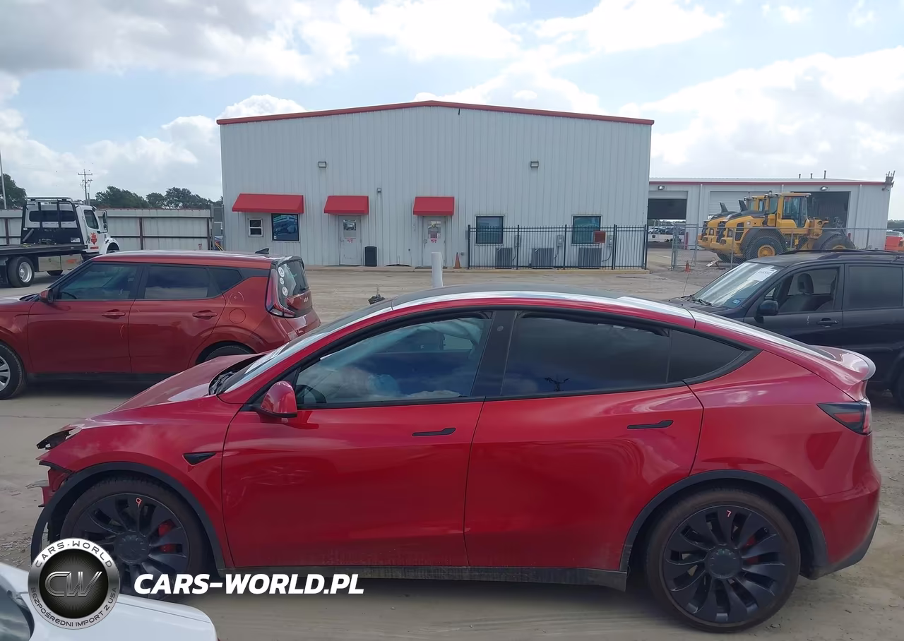 2020 Tesla Model Y VIN:5YJYGDEF9LF039680 - 15